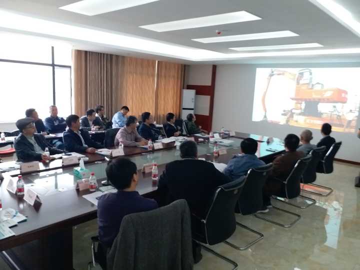 1511749909108655.jpg 抓料机,抓钢机.jpg