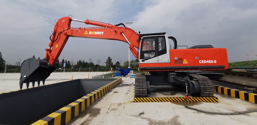 电动挖掘机CED460-8.jpg 电动挖掘机CED460-8.jpg