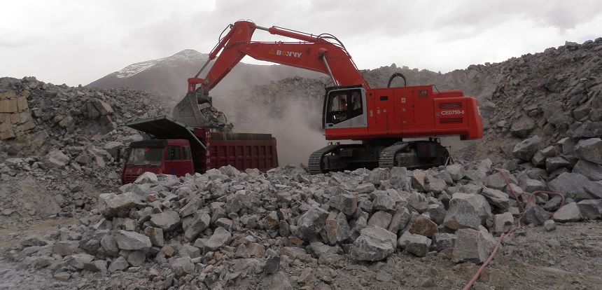 电动挖掘机CED750-8.jpg 电动挖掘机CED750-8.jpg