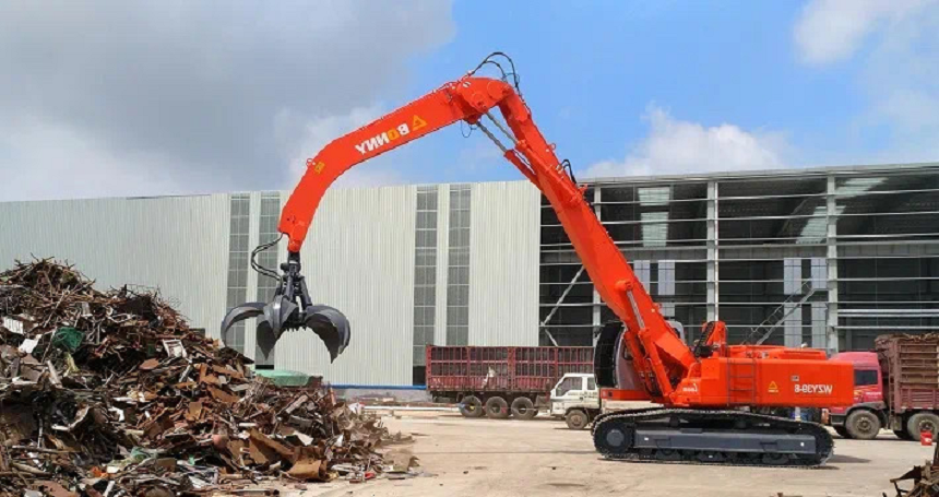 履带式液压抓钢机.png 履带式液压抓钢机.png