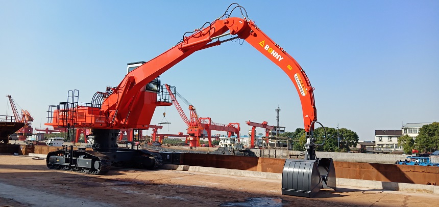 电动贝壳抓斗抓料机.jpg 电动贝壳抓斗抓料机.jpg