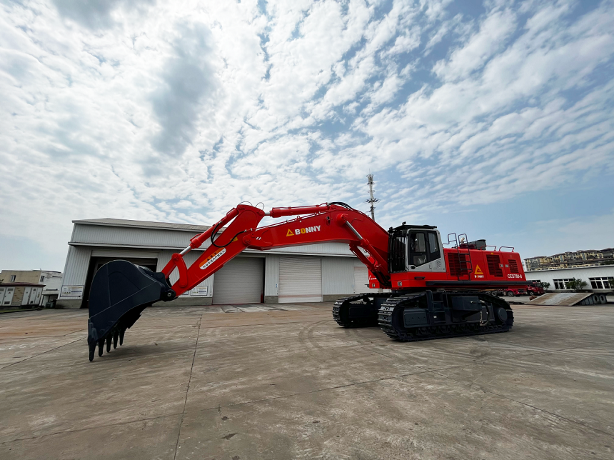 挖掘机.png 挖掘机.png