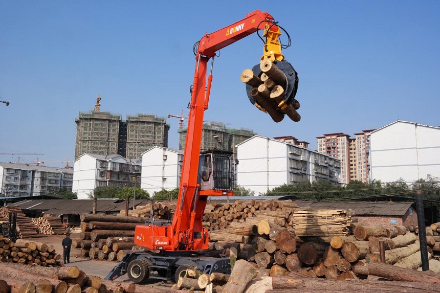 抓料机.jpg 抓料机.jpg