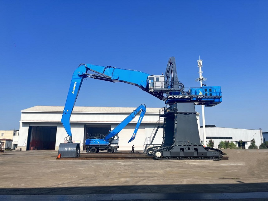 抓料机.jpg 抓料机.jpg